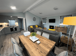 Forth Lodges